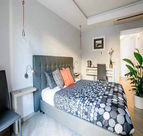Riviera Luxury Suites, Забронировать Отель «постель и завтрак» Кьяйя Неаполь, рядом с Bourbon Tunnel