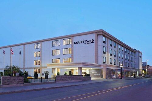 Courtyard by Marriott Ottawa Downtown, Забронировать Отель Отели Оттавы с бассейном, рядом с Embassy of Saudi Arabia, Бассейн