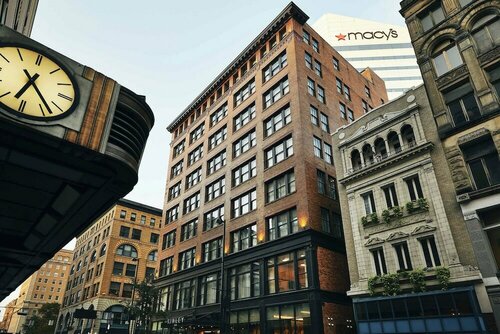 Kinley Cincinnati Downtown, a Tribute Portfolio Hotel, Buchen Sie Hotel Cincinnati Ohio