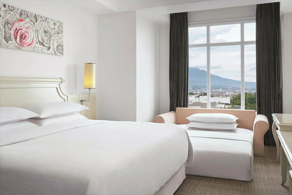 Four Points By Sheraton Bandung