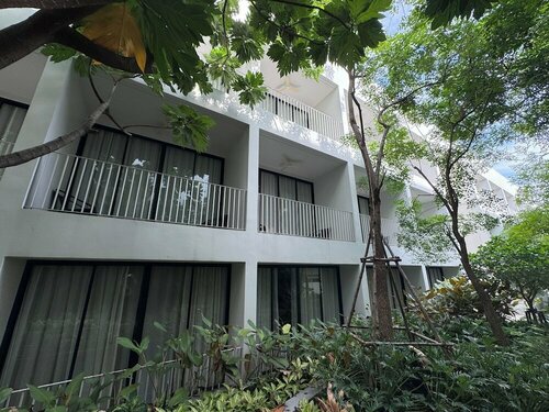 CHERN Bangkok, Забронировать Хостел Отели Провинции Бангкока с бассейном, Бассейн