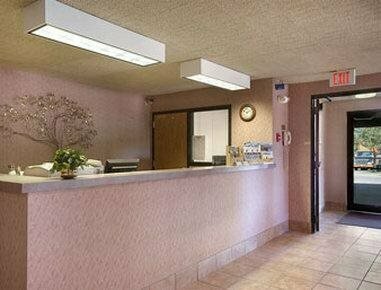 Super 8 by Wyndham Duluth, Buchen Sie Gasthaus Duluth 