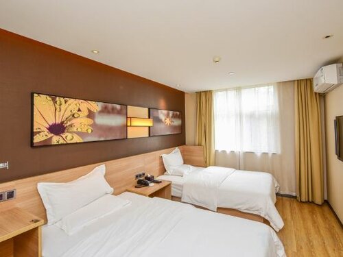 Iu Hotel