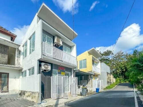 RedDoorz near Politeknik Pariwisata Nusa Dua Bali, Varaa Hotelli Benoa Bali