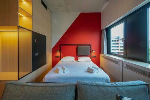 Via Suites, Забронировать Отель Отели Амстердама 3 звезды, рядом с Венсерполдер, 3*