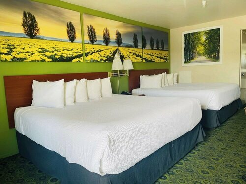 Days Inn by Wyndham Westley, Забронировать Отель Отели Уэстли с бассейном, Бассейн