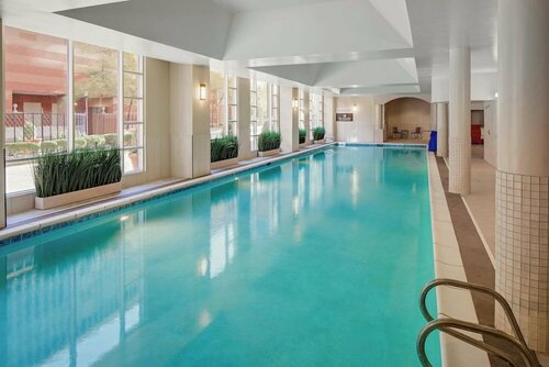 Cincinnati Marriott at RiverCenter, Забронировать Отель Цинциннати штат Огайо