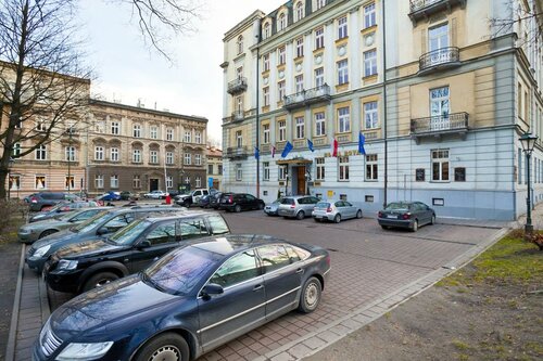 Hotel Royal, Забронировать Отель Старый город Краков, рядом с Церковь Святого Марка