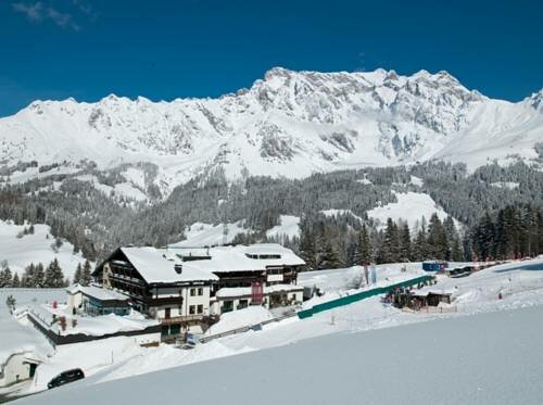 Übergossene Alm Resort, Забронировать Курортный отель Динтен-ам-Хохкёниг High King Mountain