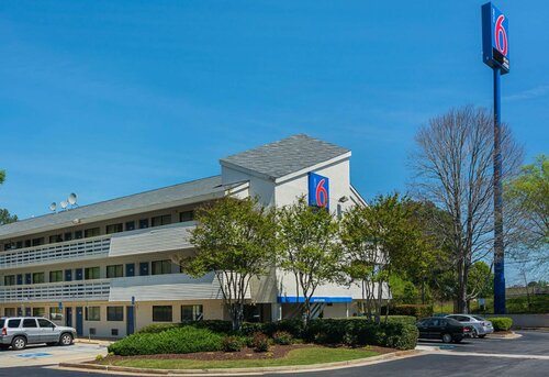 Motel 6-Tucker, GA - Atlanta Northeast, Buchen Sie Motel Tucker Georgia