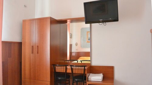 Hotel Mignon, Book Hotel Sempione Milan