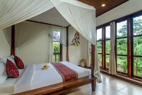 Sarin Ubud Suites by Pramana Villas, Prenota Hotel Ubud Gianyar