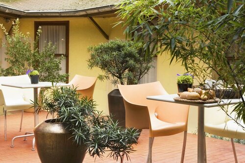 ibis Styles Paris Eiffel Cambronne, Забронировать Отель 15-й округ: Порт-де-Версаль Париж, рядом с Станция метро Sèvres-Lecourbe
