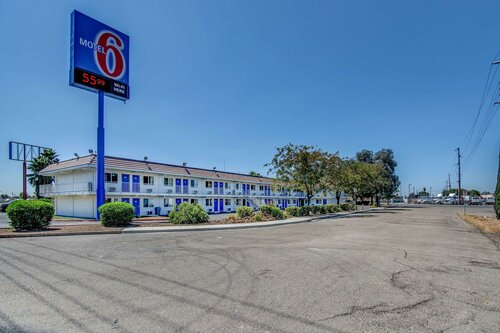 Motel 6-Stockton, CA - Charter Way West, Забронировать Мотель Стоктон штат Калифорния