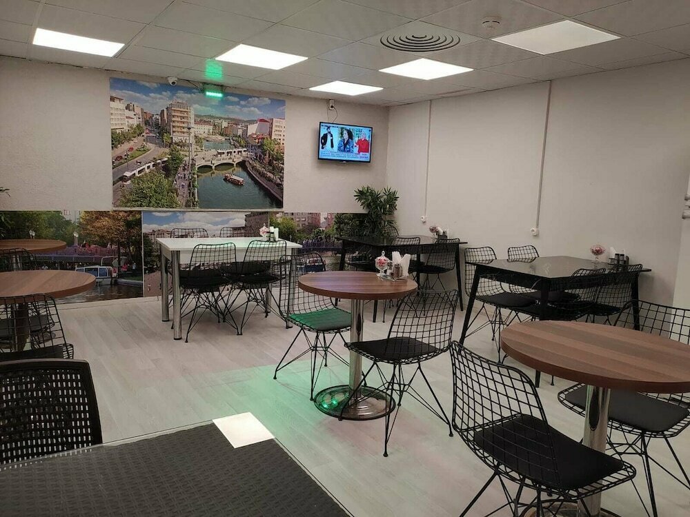 Peri Hotel