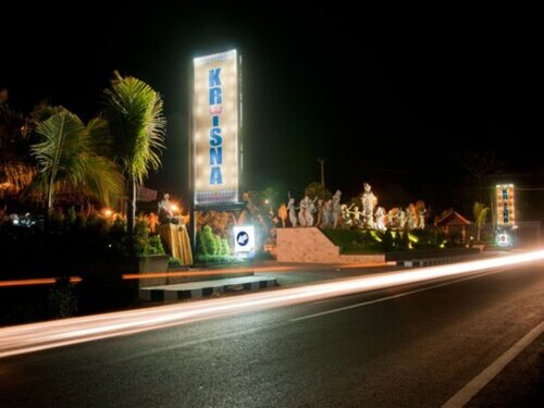 Villa Dencarik, Rezerwuj Willa Hotele w Bali z Parkingiem, Parking