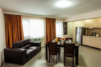 Crystal Resort A100