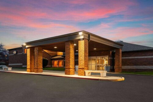 Baymont by Wyndham Copley Akron, Забронировать Отель Площадь Copley 