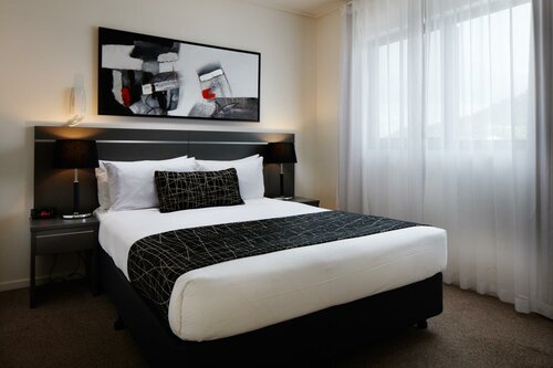Central Kensington Apartments, Забронировать Апартаменты/квартира Отели Таунсвилле с парковкой, рядом с Городской совет Таунсвилла, Парковка