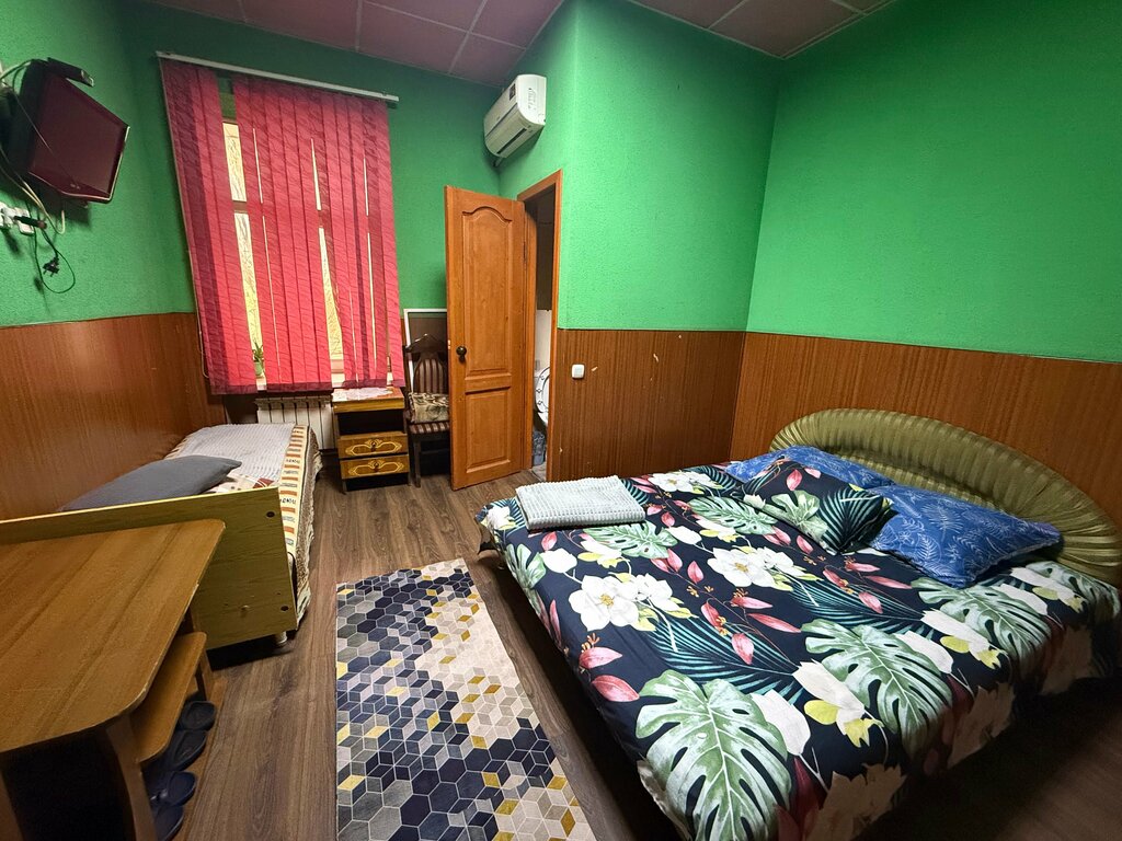 Восточный