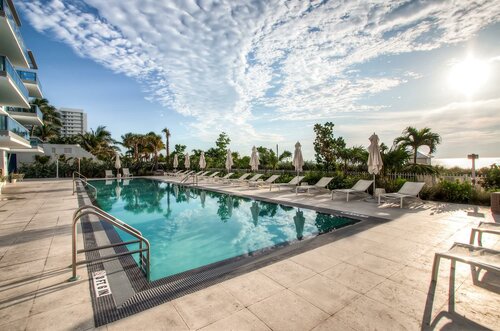 Monte Carlo Suites in Miami Beach, Забронировать Отель Отели Майами-Бич с парковкой, Парковка