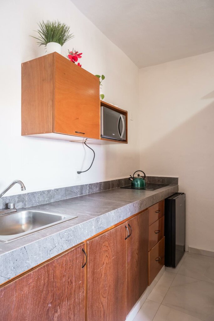 Maui Suites