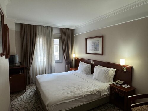 Dila Hotel, Rezervovat Hotel Beyoglu hotely s parkováním, Parkování