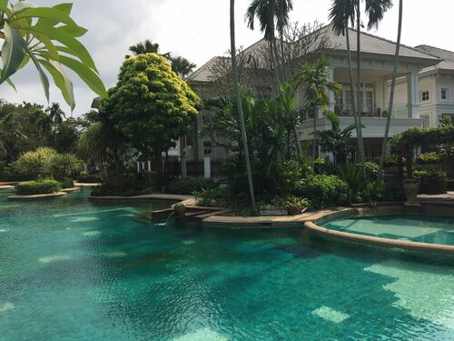 Baan Dhewaran Beachfront Villa, Забронировать Вилла На Джомтьен Паттайя