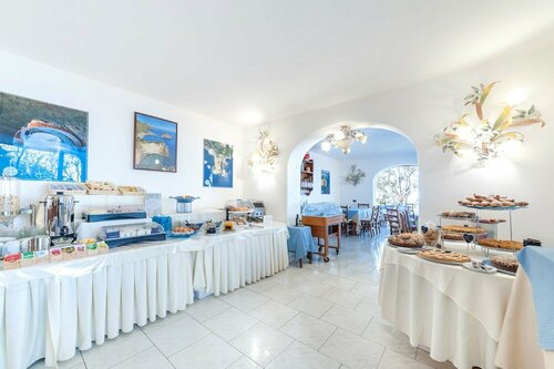 Punta Chiarito Resort, Забронировать Курортный отель Курортные отели острова Искья, Курортный отель