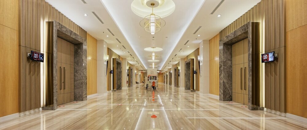 Harris Hotels