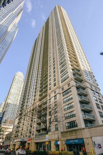 Kasa Magnificent Mile Chicago, Брондау Пәтерлік қонақ үй River North 