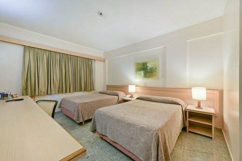 Hotel Golden Park Campinas Viracopos By Nacional Inn, Забронировать Отель Отели Виракопус с парковкой, Парковка
