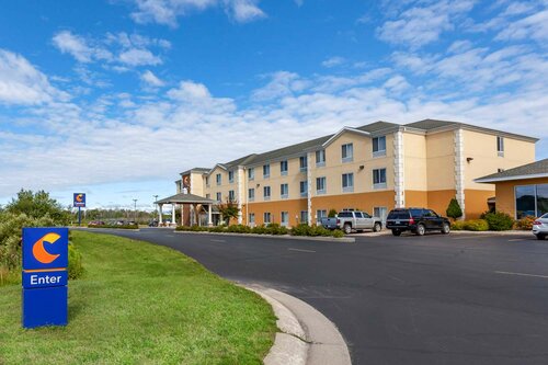 Comfort Suites Escanaba, Boek Hotel Escanaba Michigan