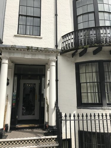 Kempfield House, Забронировать Отель Отели Восточного Сассекс с парковкой, Парковка