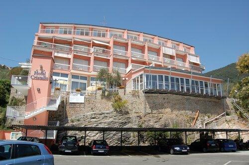 Hotel Cristallo, Забронировать Отель Отели в центре Леричи с завтраком, отели в центре Леричи с завтраком