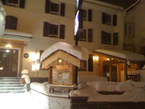 Hôtel La Marmotte, Забронировать Отель Отели Жерарме с завтраком, Завтраки