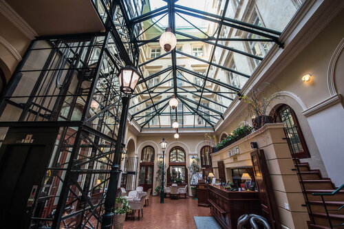 Hotel Rott, Забронировать Отель Отели Праги с парковкой, рядом с Инсталляция «Метаморфоза», Парковка