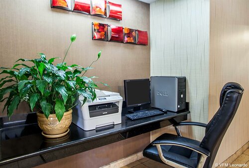 Quality Inn & Suites Davenport near I-80, Rezerwuj Hotel Davenport Quad Cities