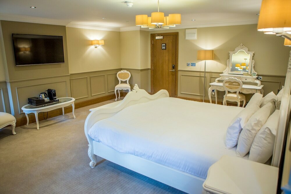 Bowfield Hotel & Country Club