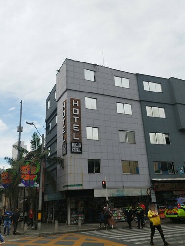 HOTEL MEDELLIN CENTRAL, Забронировать Отель Отели в центре Канделария, в центре, Завтраки