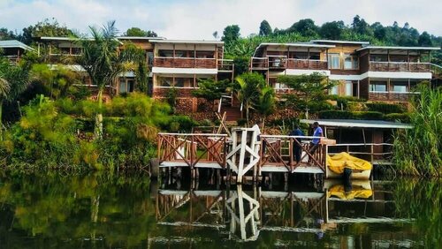 Lake Bunyonyi Rock Resort, Varaa Hotelli 3-tähden hotellit Kabale:ssä, 3*