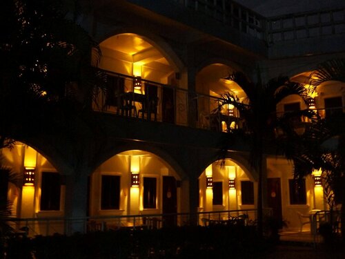 Simons Heritage Resort Puerto Galera, Забронировать Курортный отель Пуэрто-Галера Миндоро