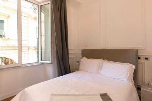 Via Chiodo Luxury Rooms, Забронировать Гостевой дом Гостевые дома Специи, рядом с Порт Ла Специи, Гостевой дом