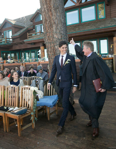 Sunnyside Restaurant & Lodge, Забронировать Отель Тахо-Сити Норт-Лейк-Тахо, рядом с Епископальная церковь Св. Николая