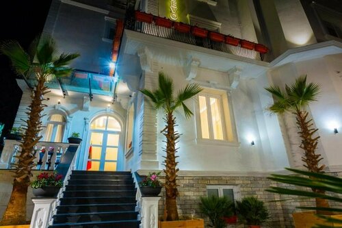 Hotel Tirona