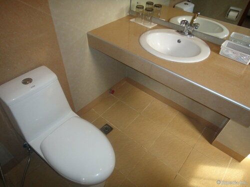Casañas Suites, Забронировать Отель Отели Puerto Princesa City с бассейном, Бассейн