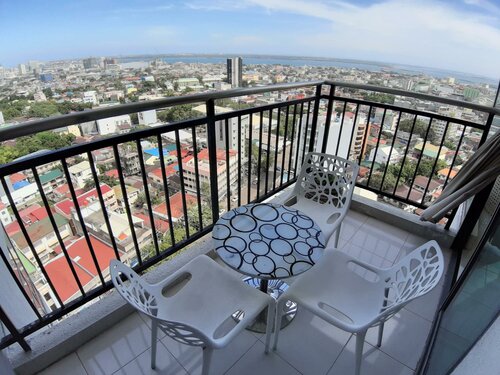 Residences in Ramos Tower by P&J, Забронировать Отель Отели Себу 5 звезд, 5*