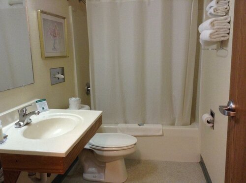 Travelodge by Wyndham Hudsonville, Buchen Sie Hotel Hudsonville Michigan