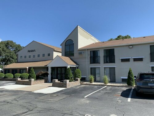 The Mariner Resort Cape Cod by The Red Collection, Забронировать Курортный отель Ярмут Полуостров Кейп-Код