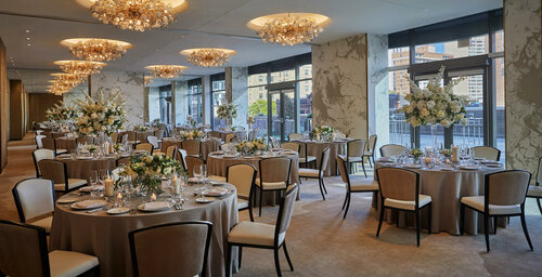 Viceroy Chicago, Забронировать Отель Отели Чикаго с бассейном, рядом с Школа права Северо-Западного университета, Бассейн